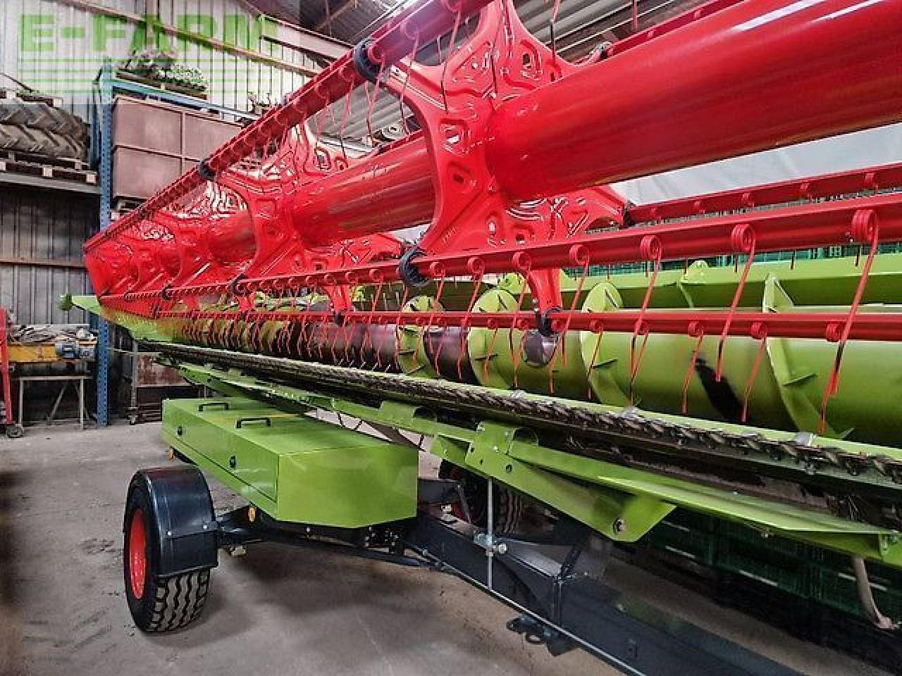 Cosechadora de granos CLAAS trion 750: foto 8