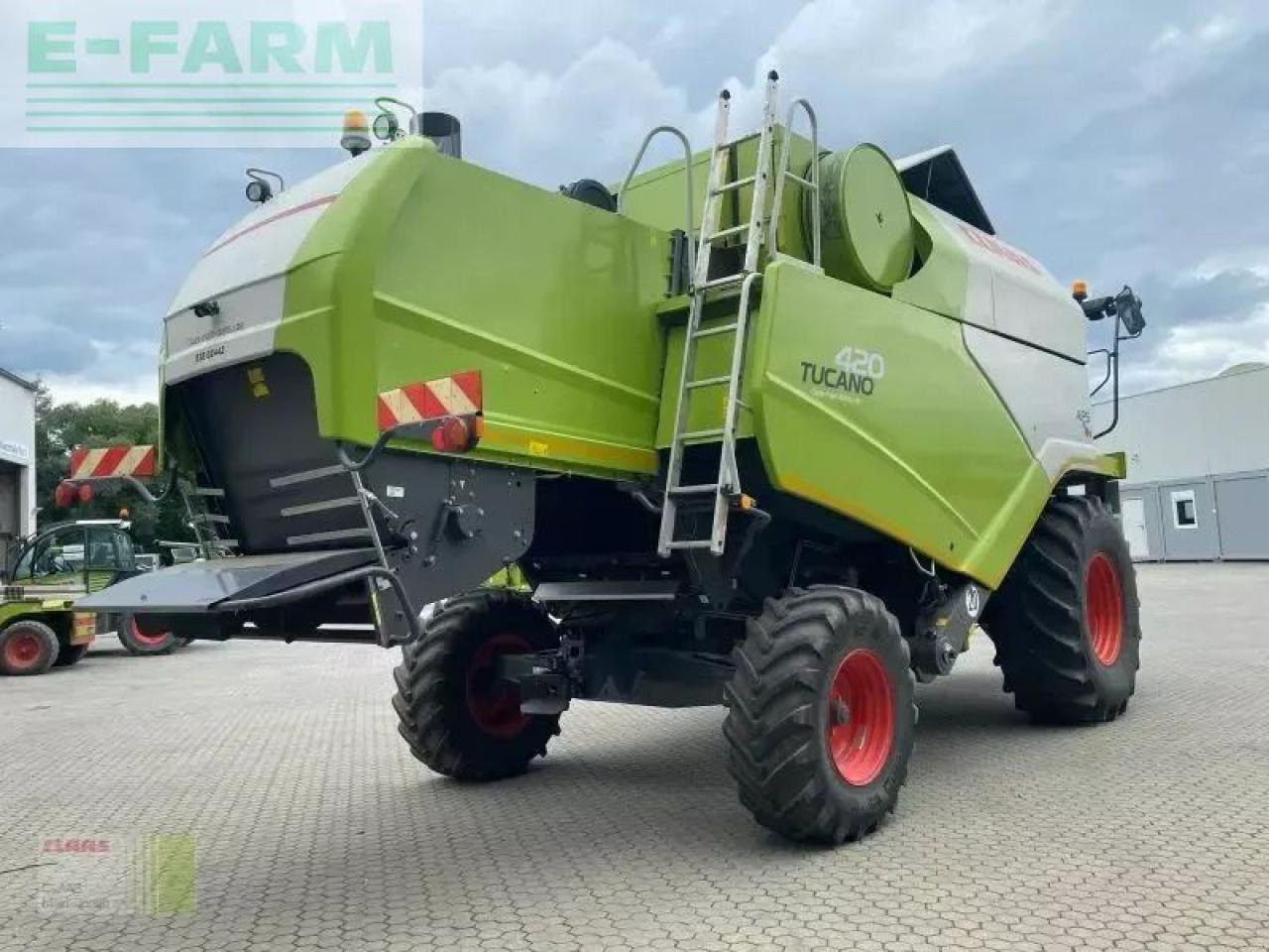 CLAAS tucano 420 m. vario 540 +tw - Cosechadora de granos: foto 3 CLAAS tucano 420 m. vario 540 +tw - Cosechadora de granos: foto 3