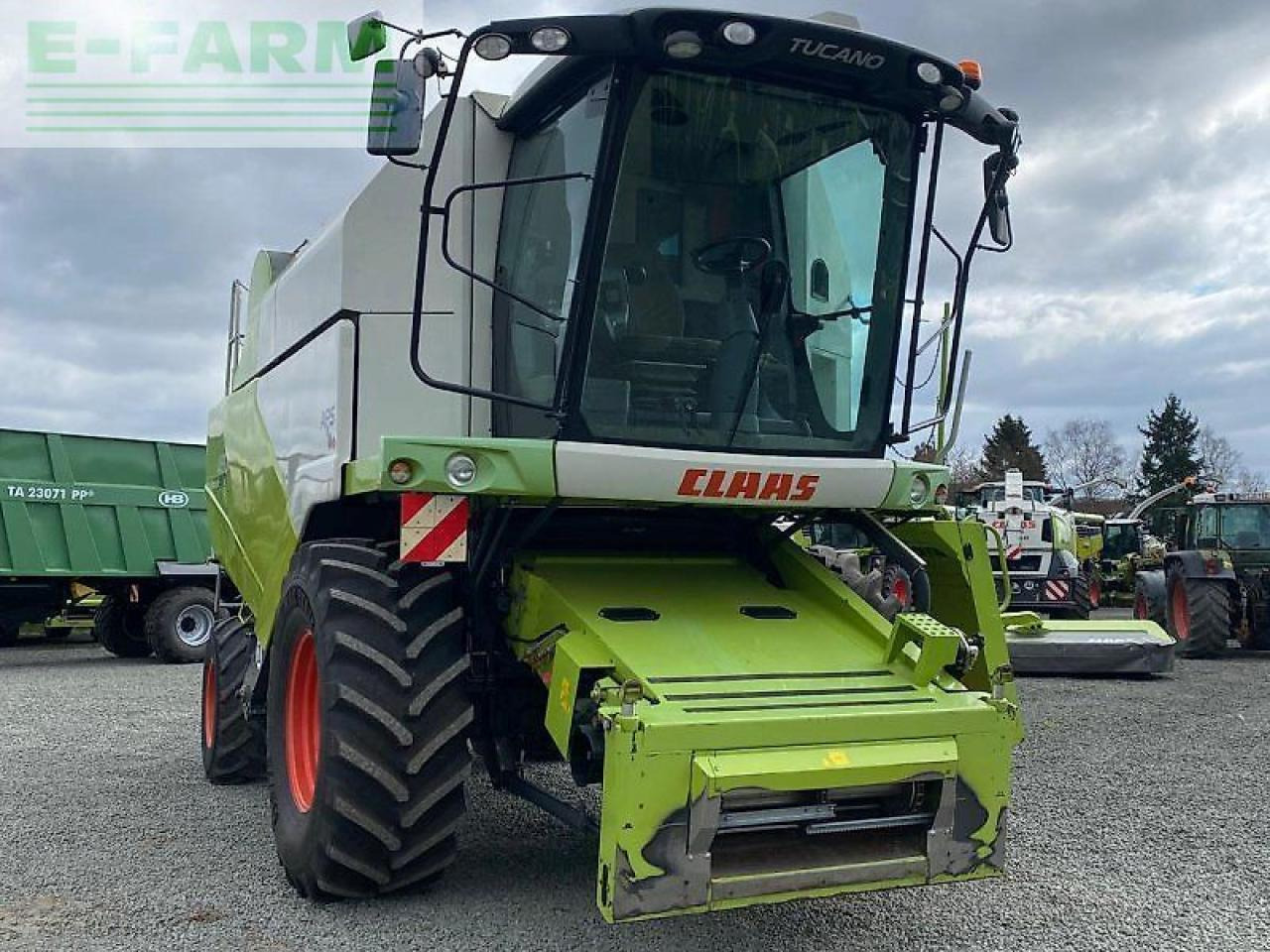 CLAAS tucano 430 - Cosechadora de granos: foto 4 CLAAS tucano 430 - Cosechadora de granos: foto 4