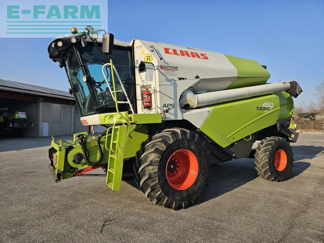 CLAAS tucano 450 - Cosechadora de granos: foto 1 CLAAS tucano 450 - Cosechadora de granos: foto 1