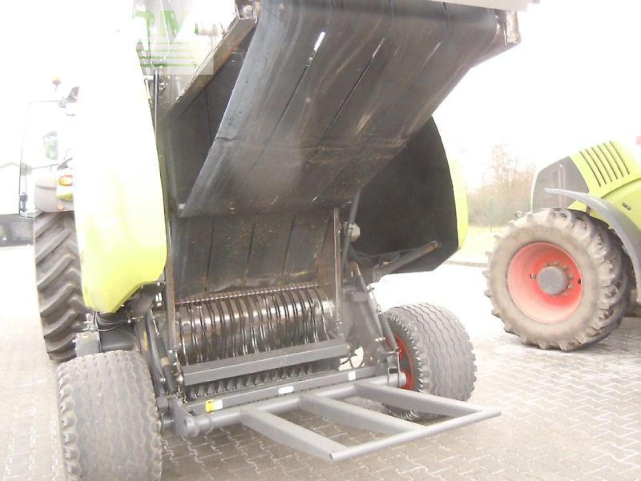 Empacadora de pacas cuadradas CLAAS variant 360 rc pro: foto 12