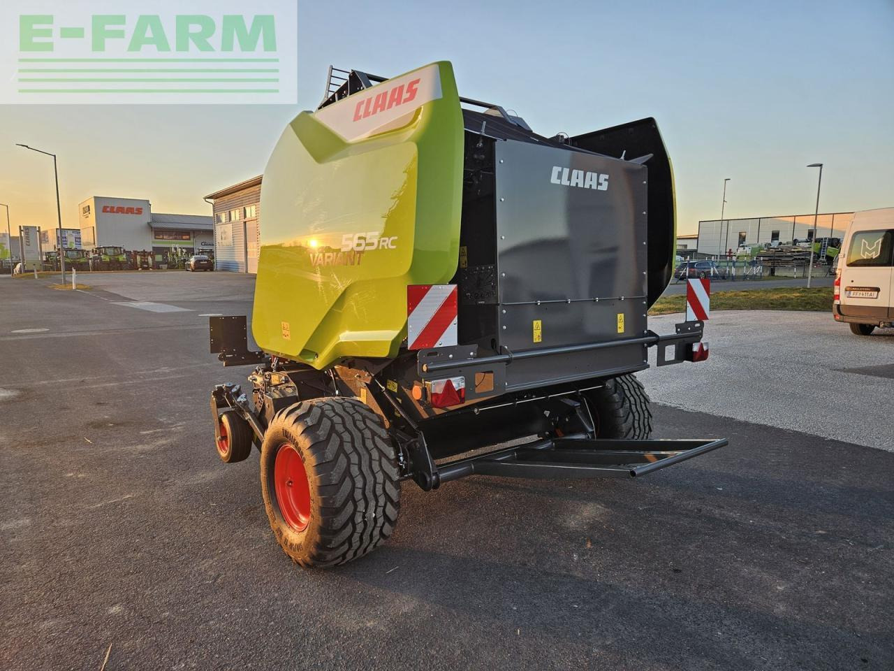 CLAAS variant 565rc - Empacadora de pacas cuadradas: foto 4 CLAAS variant 565rc - Empacadora de pacas cuadradas: foto 4