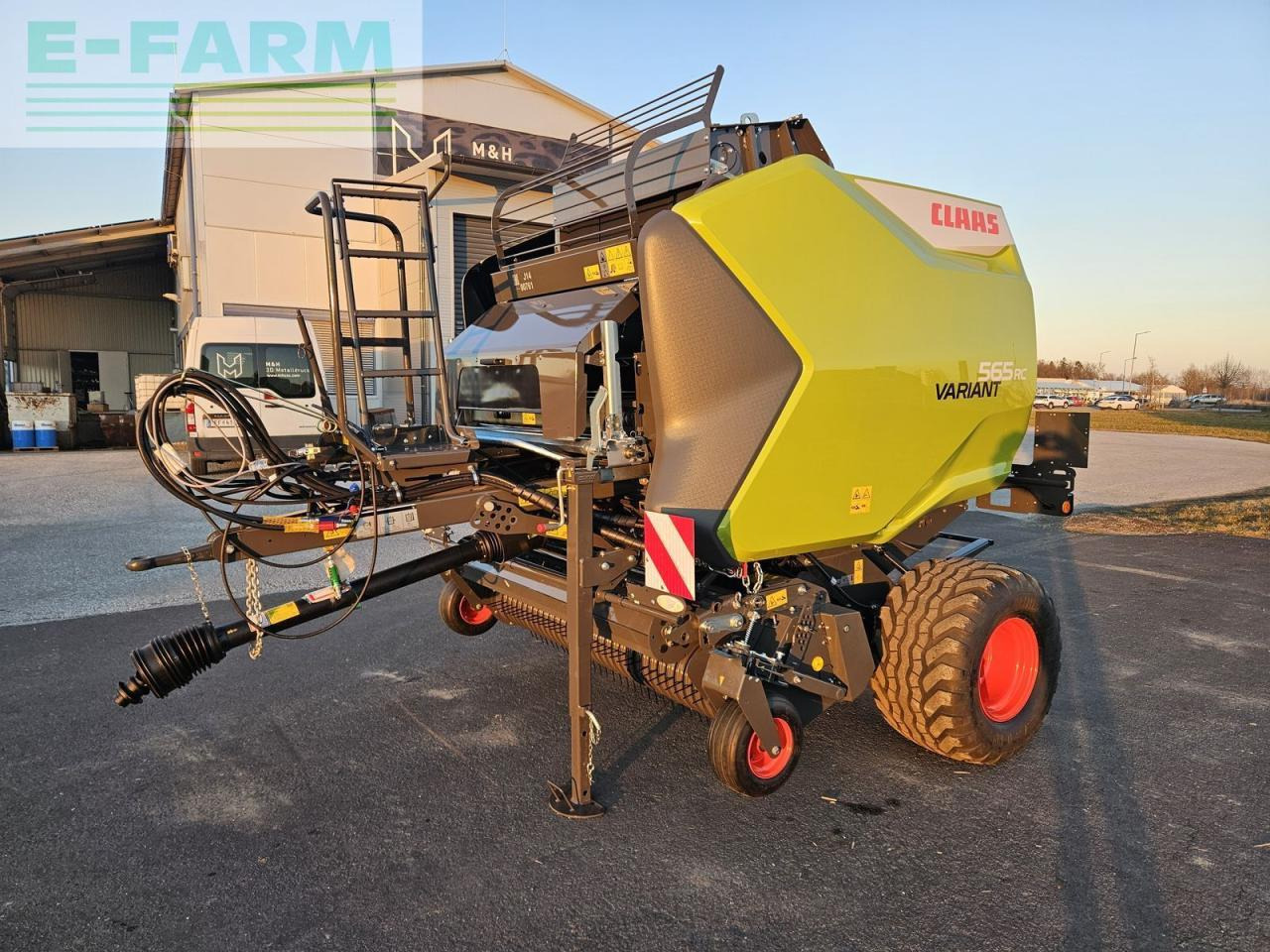 CLAAS variant 565rc - Empacadora de pacas cuadradas: foto 1 CLAAS variant 565rc - Empacadora de pacas cuadradas: foto 1
