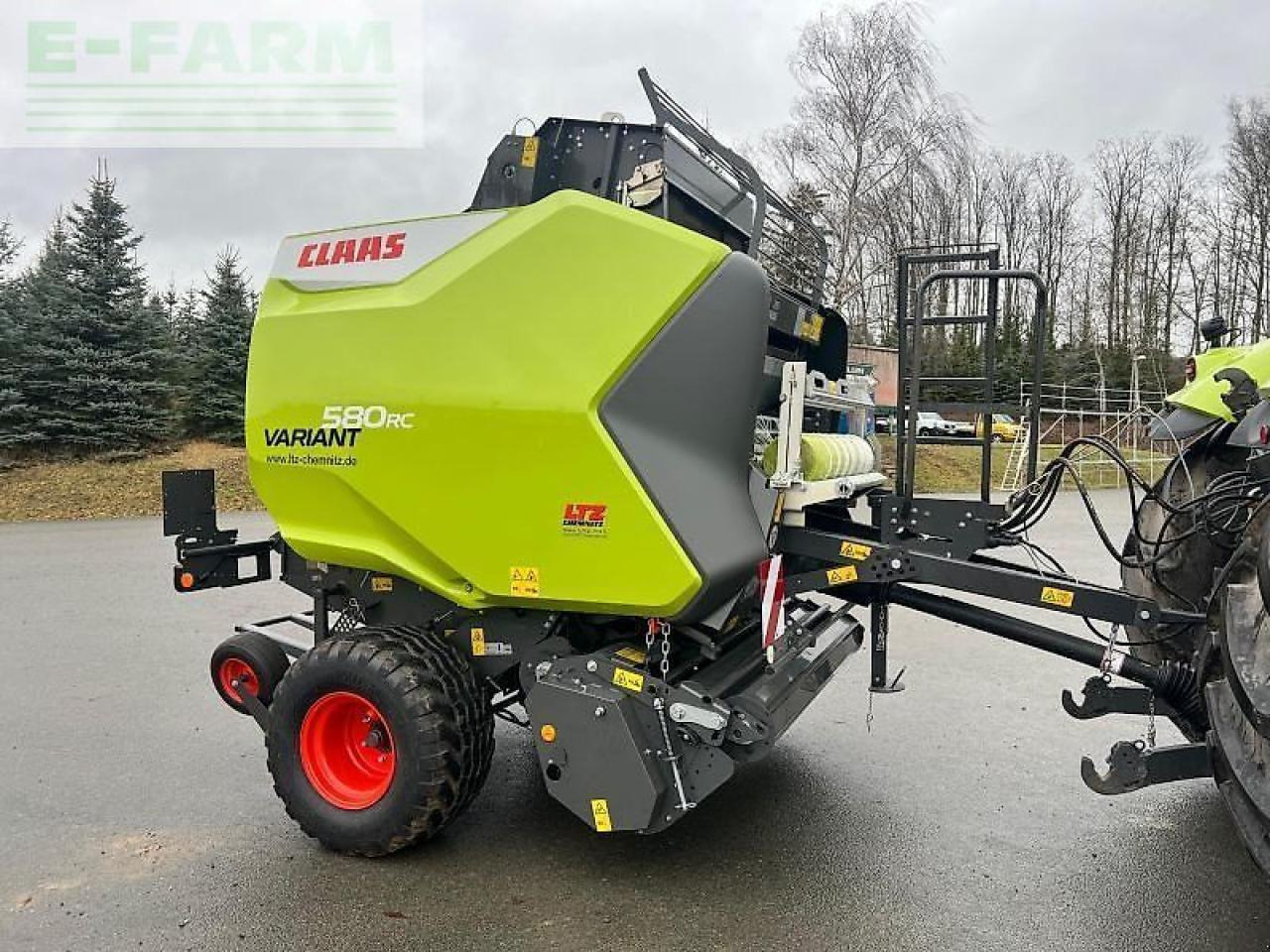 CLAAS variant 580 rc trend - Empacadora de pacas cuadradas: foto 1 CLAAS variant 580 rc trend - Empacadora de pacas cuadradas: foto 1