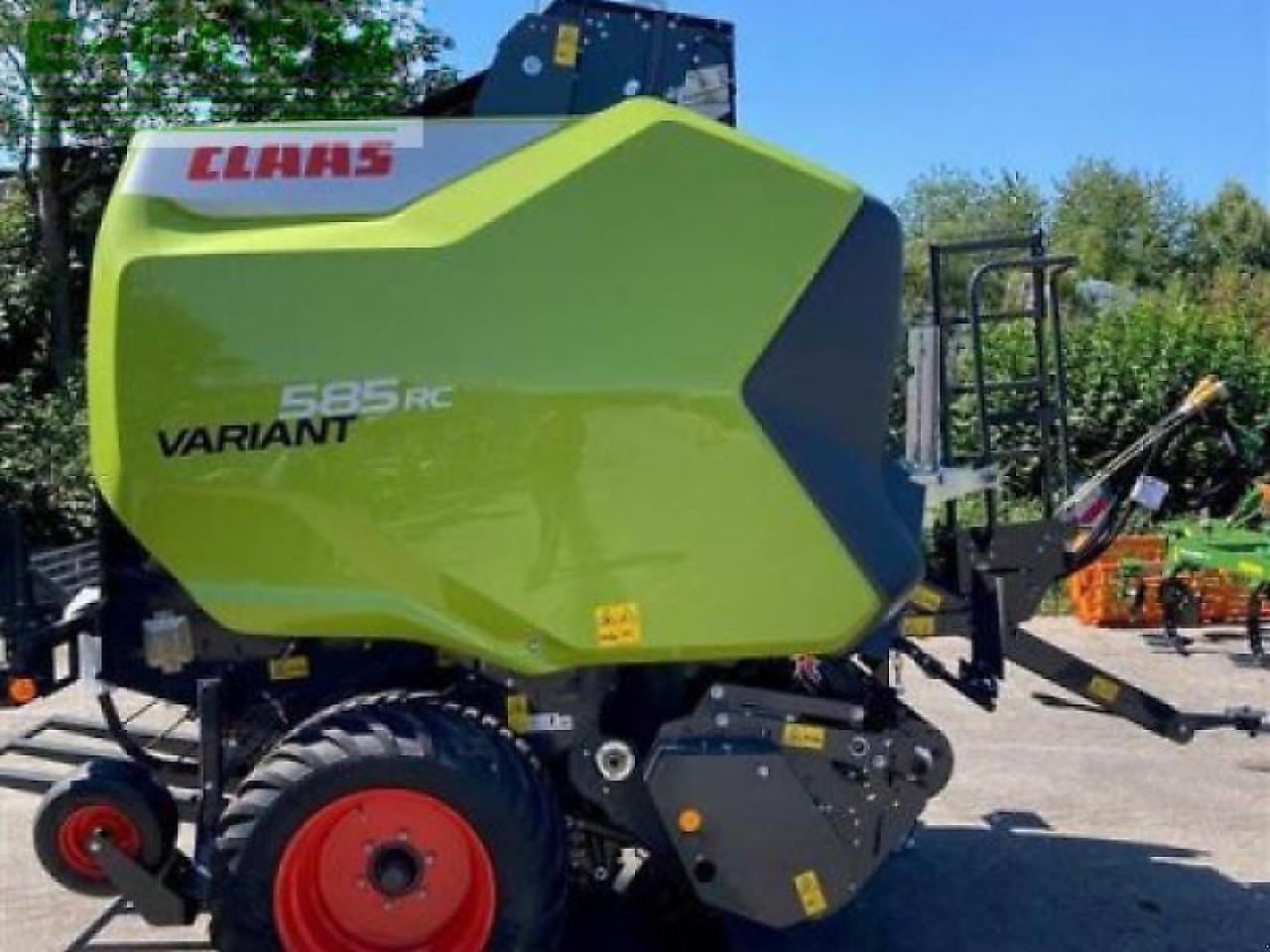 CLAAS variant 585 rc pro - Empacadora de pacas cuadradas: foto 3 CLAAS variant 585 rc pro - Empacadora de pacas cuadradas: foto 3