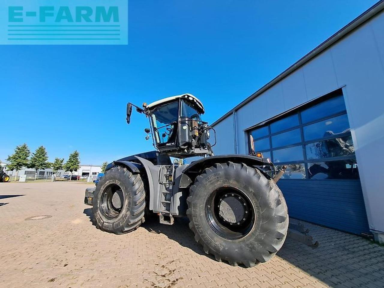 Tractor CLAAS xerion 4000 trac vc TRAC VC: foto 8