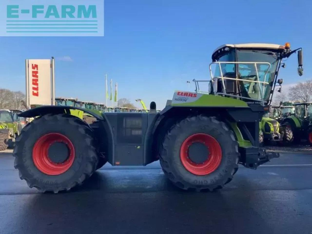 CLAAS xerion 4200 saddle trac SADDLE TRAC - Tractor: foto 4 CLAAS xerion 4200 saddle trac SADDLE TRAC - Tractor: foto 4