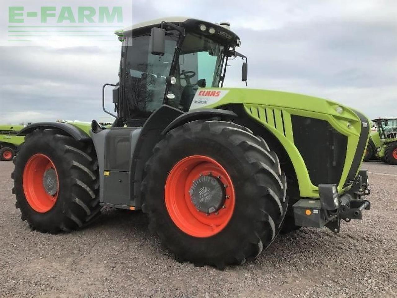 CLAAS xerion 5000 trac vc TRAC VC - Tractor: foto 3 CLAAS xerion 5000 trac vc TRAC VC - Tractor: foto 3