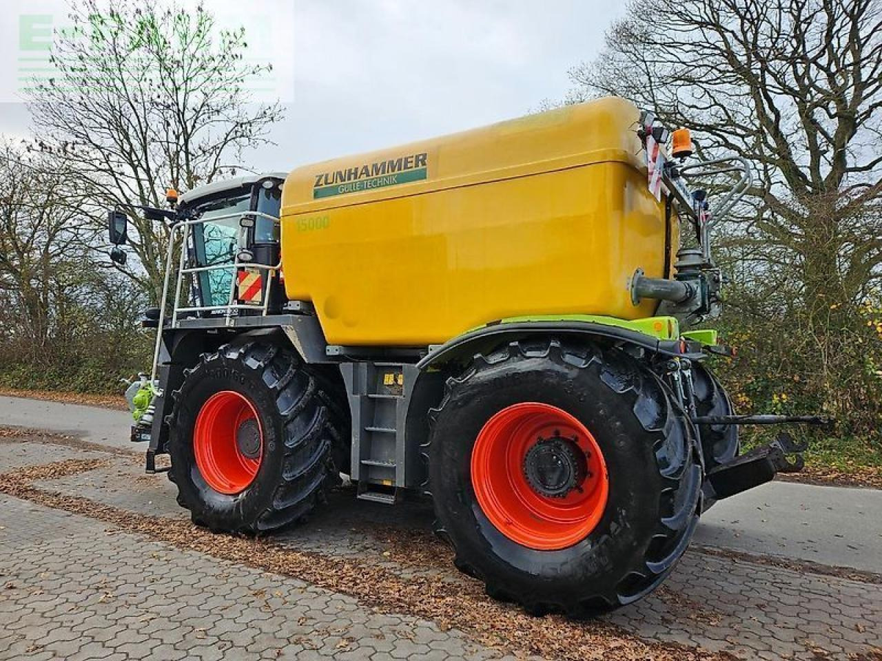 CLAAS xerion saddletrac 3800 "viele neuteile und reparaturen durchgeführt" - Pulverizador autopropulsado: foto 4 CLAAS xerion saddletrac 3800 "viele neuteile und reparaturen durchgeführt" - Pulverizador autopropulsado: foto 4