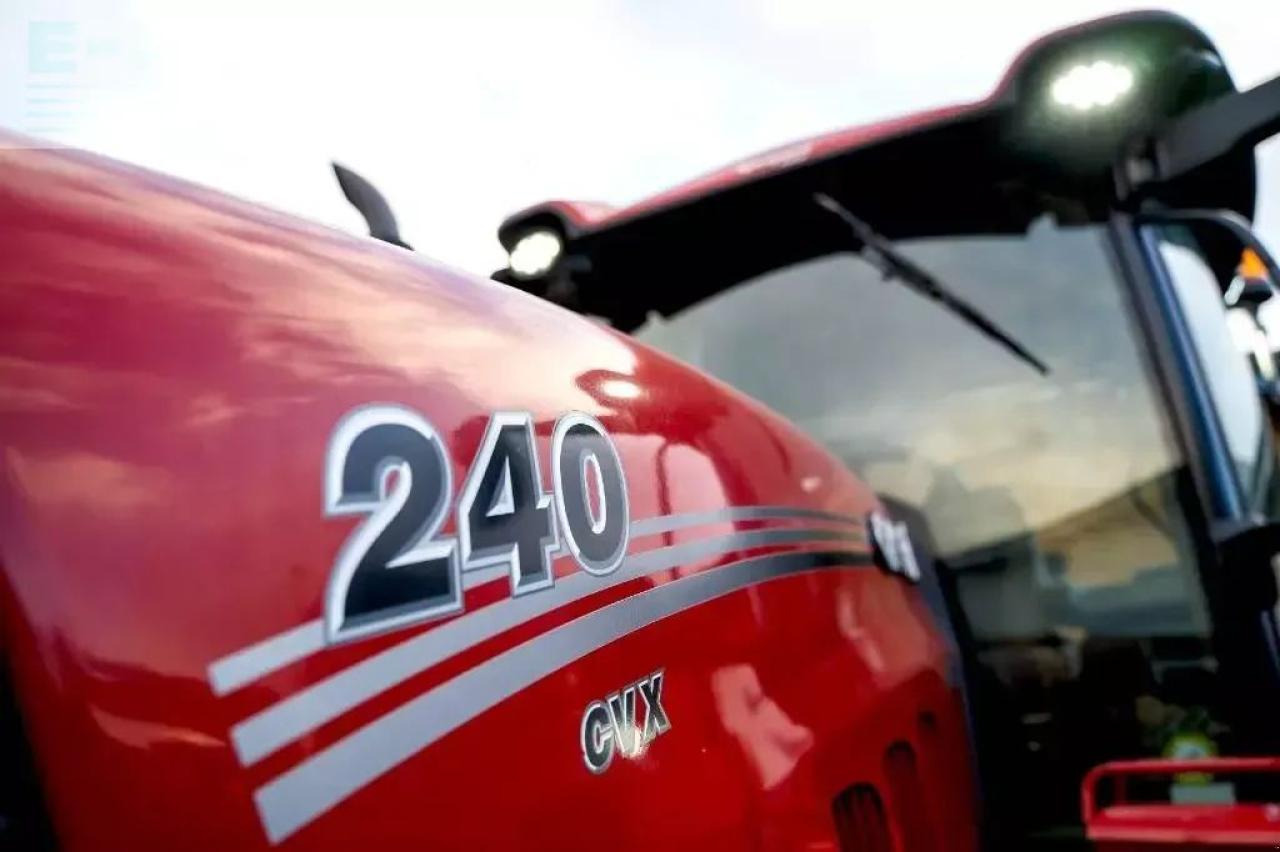 Case-IH puma 240 cvx CVX - Tractor: foto 2 Case-IH puma 240 cvx CVX - Tractor: foto 2