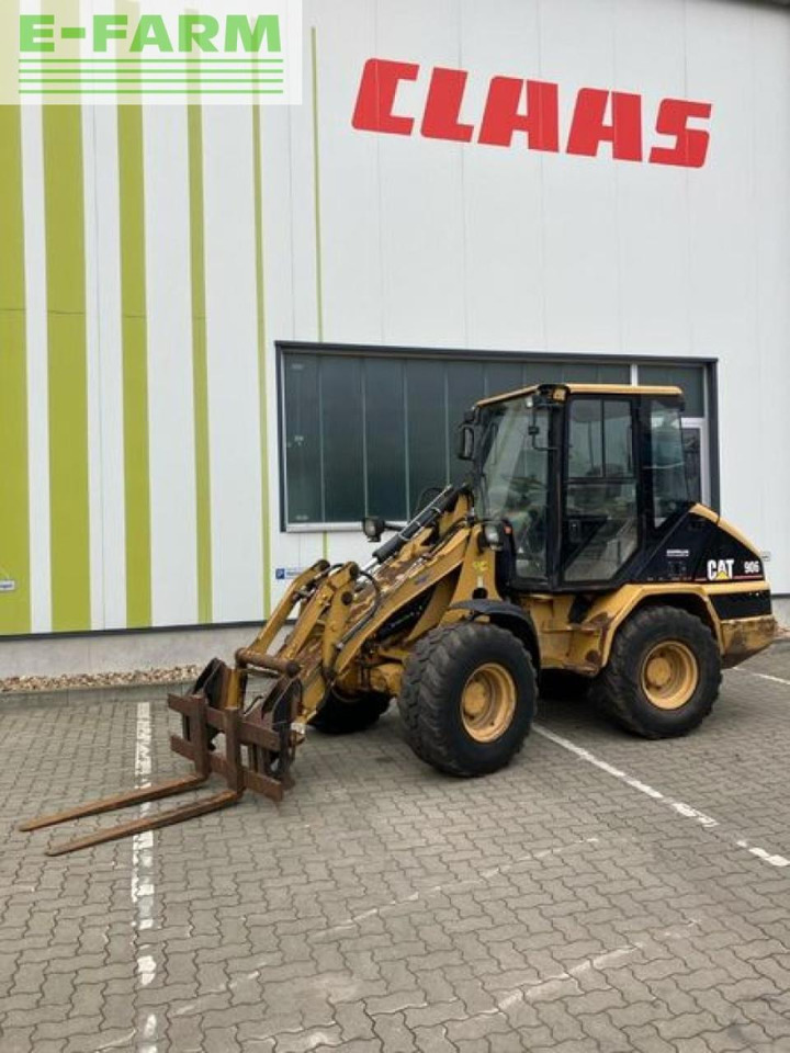 Caterpillar 906 - Miniexcavadora: foto 1 Caterpillar 906 - Miniexcavadora: foto 1