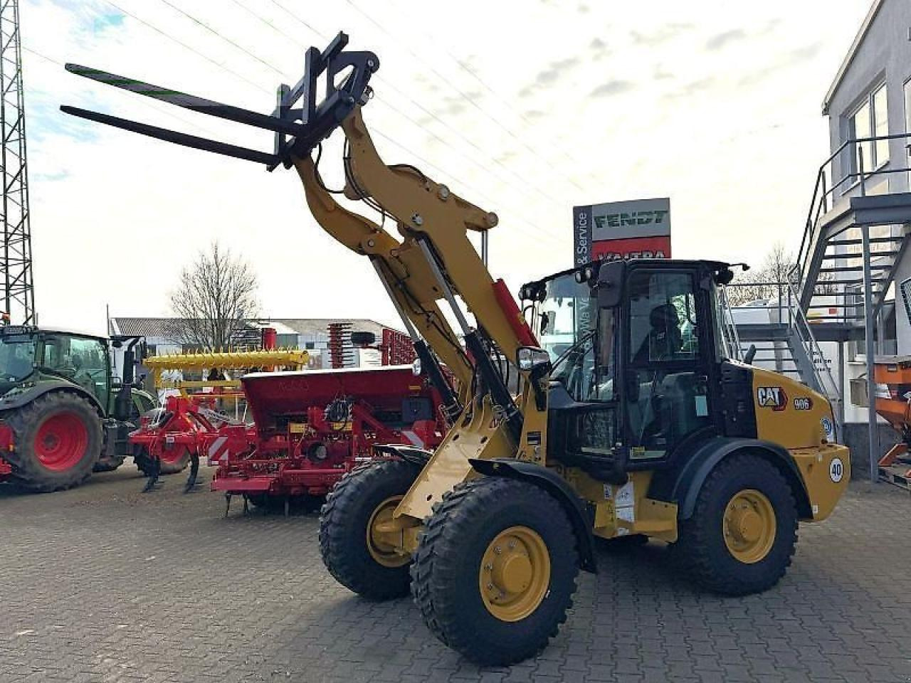 Caterpillar cat 906-14 - Miniexcavadora: foto 4 Caterpillar cat 906-14 - Miniexcavadora: foto 4