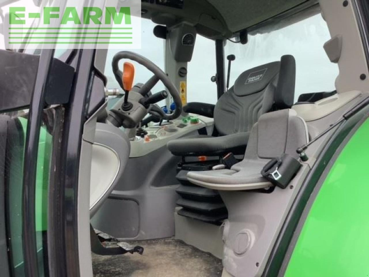 Deutz-Fahr 6120.4 - Tractor: foto 4 Deutz-Fahr 6120.4 - Tractor: foto 4