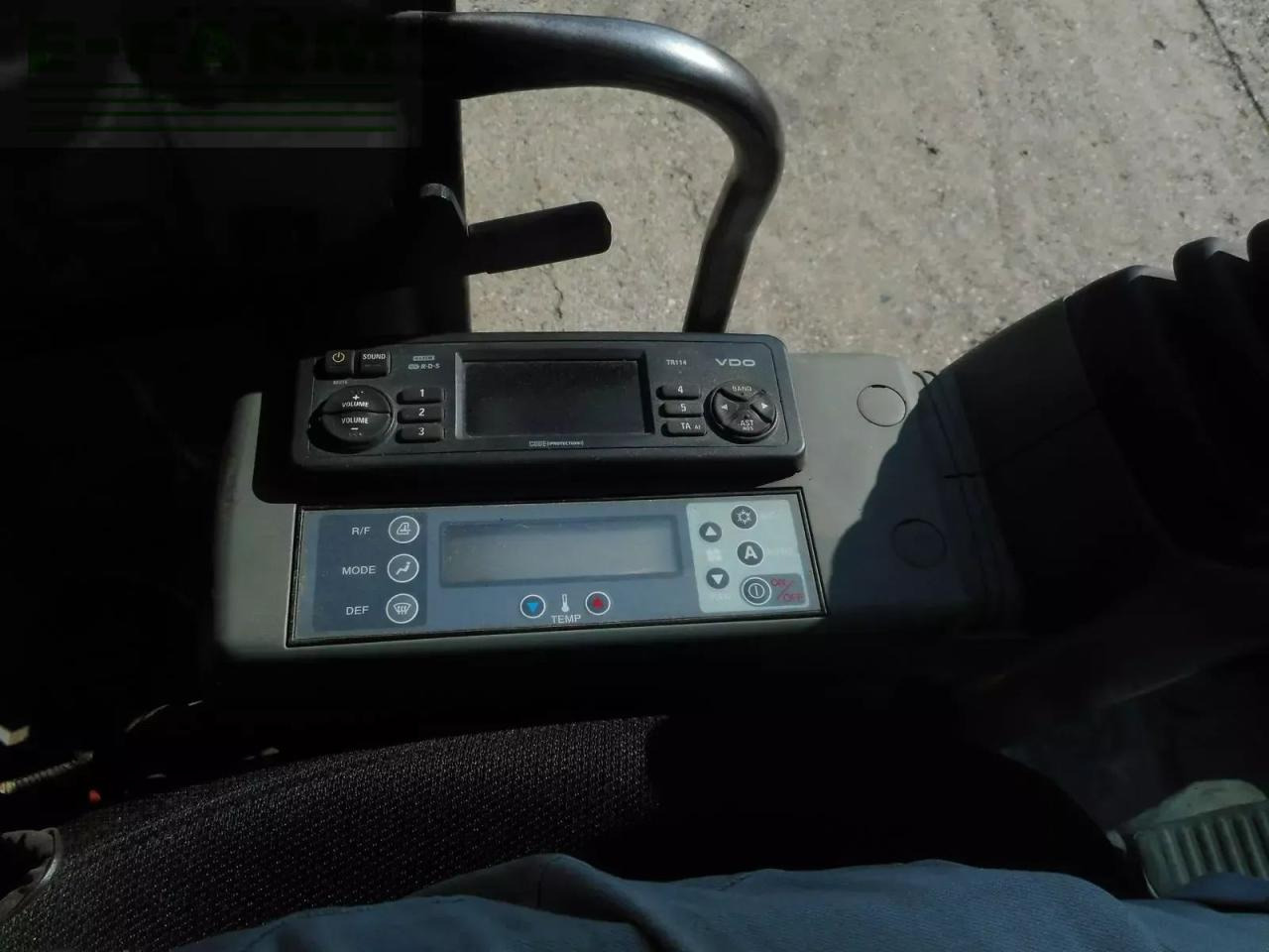 Deutz-Fahr RB 3.80 - Empacadora de pacas cuadradas: foto 2 Deutz-Fahr RB 3.80 - Empacadora de pacas cuadradas: foto 2