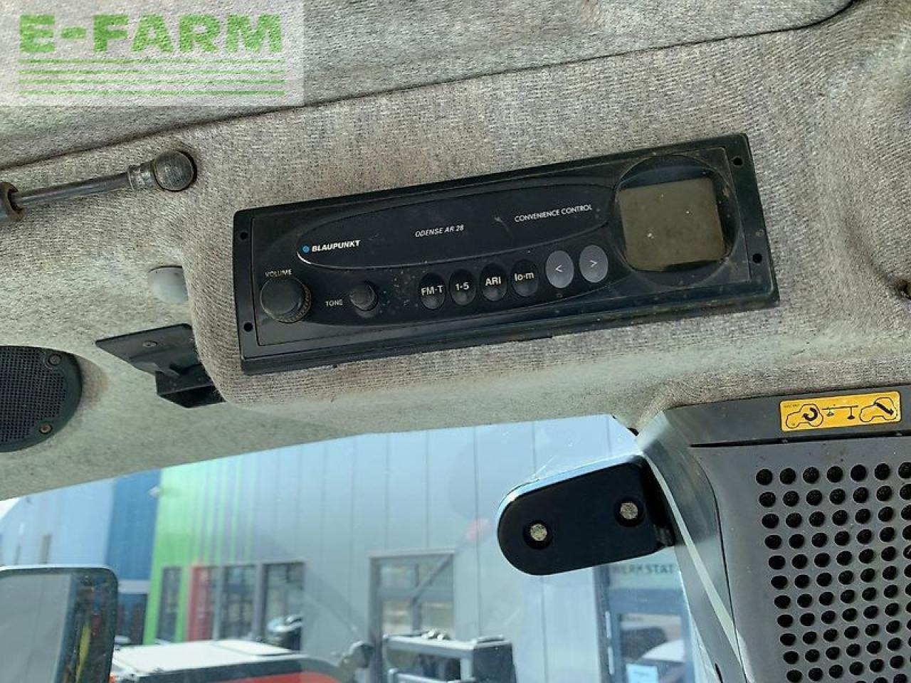 Deutz-Fahr agrotron 165 mk 3 mit fkh und fzw - Tractor: foto 4 Deutz-Fahr agrotron 165 mk 3 mit fkh und fzw - Tractor: foto 4
