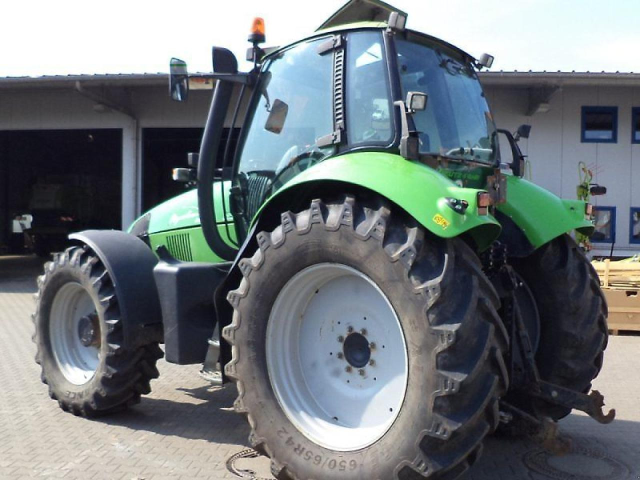 Deutz-Fahr agrotron 200 - Tractor: foto 3 Deutz-Fahr agrotron 200 - Tractor: foto 3