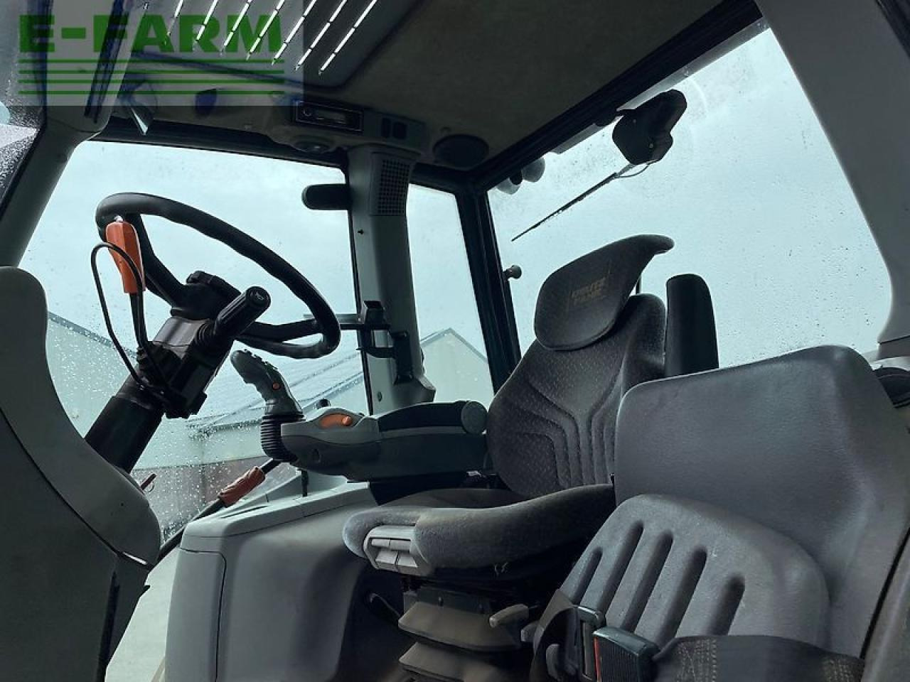 Deutz-Fahr deutz agrotron ttv430 met brede wielen - Tractor: foto 2 Deutz-Fahr deutz agrotron ttv430 met brede wielen - Tractor: foto 2
