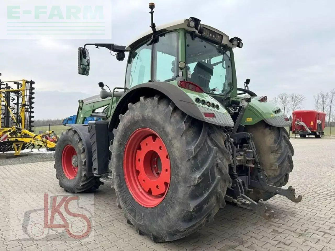 Fendt 724 s4 profi+ - Tractor: foto 3 Fendt 724 s4 profi+ - Tractor: foto 3