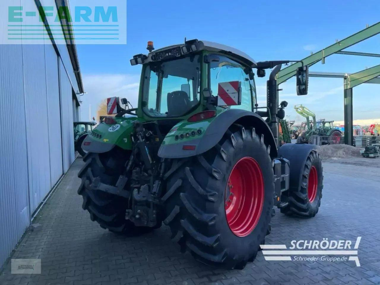 Fendt 724 s4 profi plus - Tractor: foto 3 Fendt 724 s4 profi plus - Tractor: foto 3