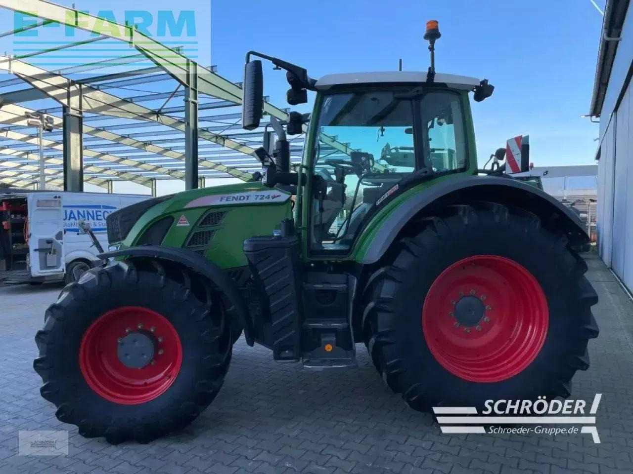 Fendt 724 s4 profi plus - Tractor: foto 4 Fendt 724 s4 profi plus - Tractor: foto 4