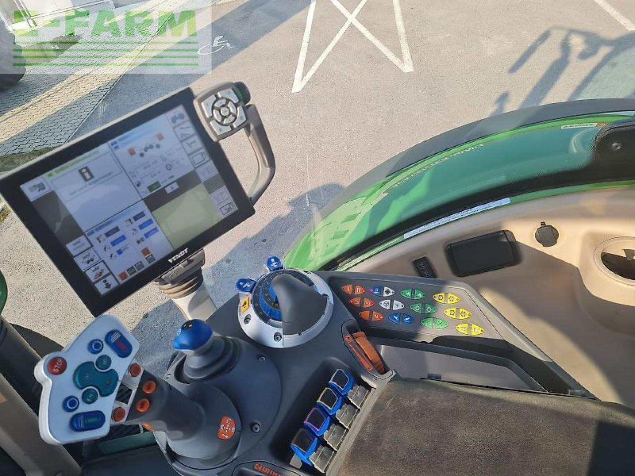 Fendt 724 vario - Tractor: foto 2 Fendt 724 vario - Tractor: foto 2