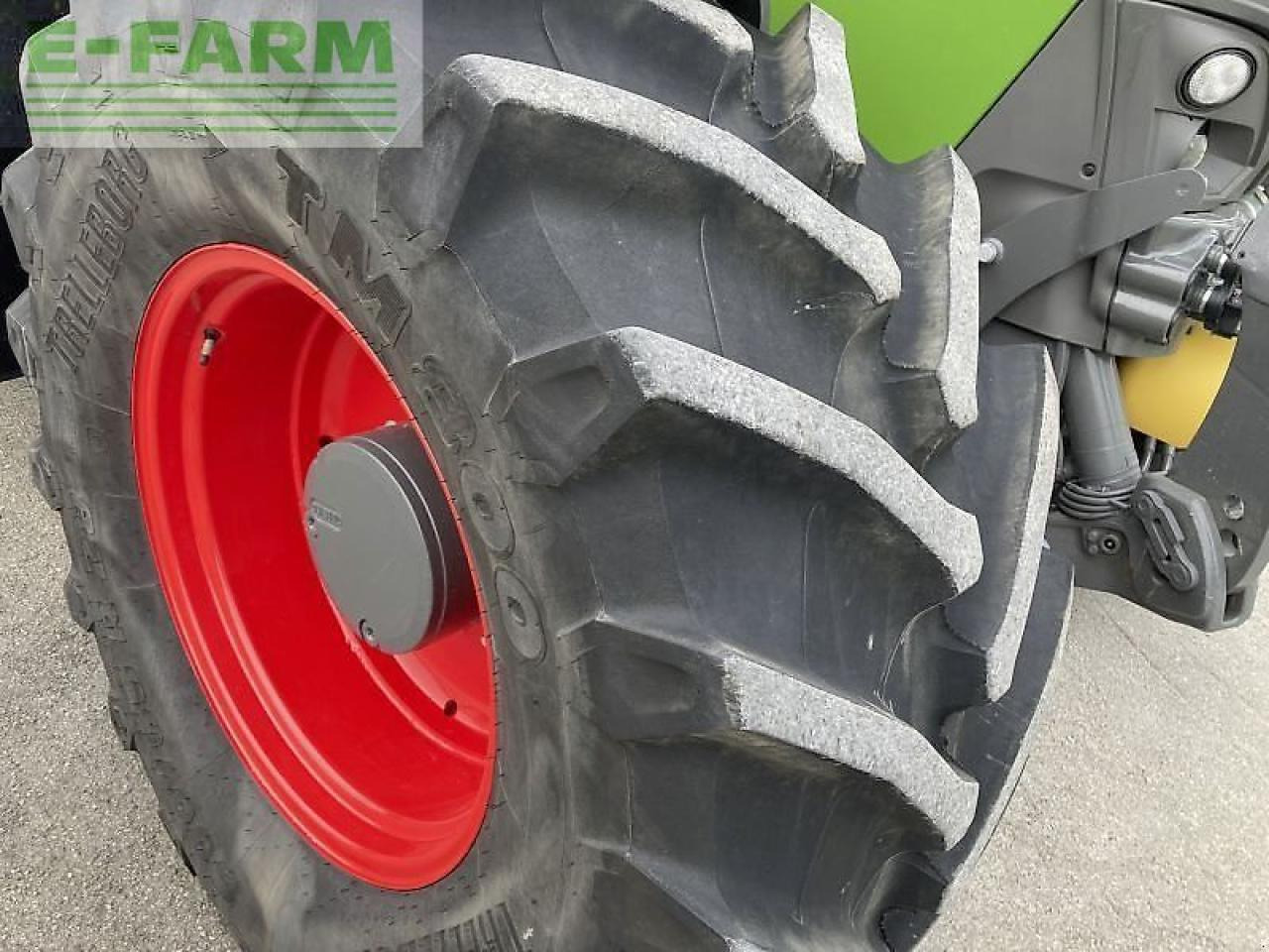 Tractor Fendt 724 vario gen7 profi plus ProfiPlus: foto 11 Tractor Fendt 724 vario gen7 profi plus ProfiPlus: foto 11