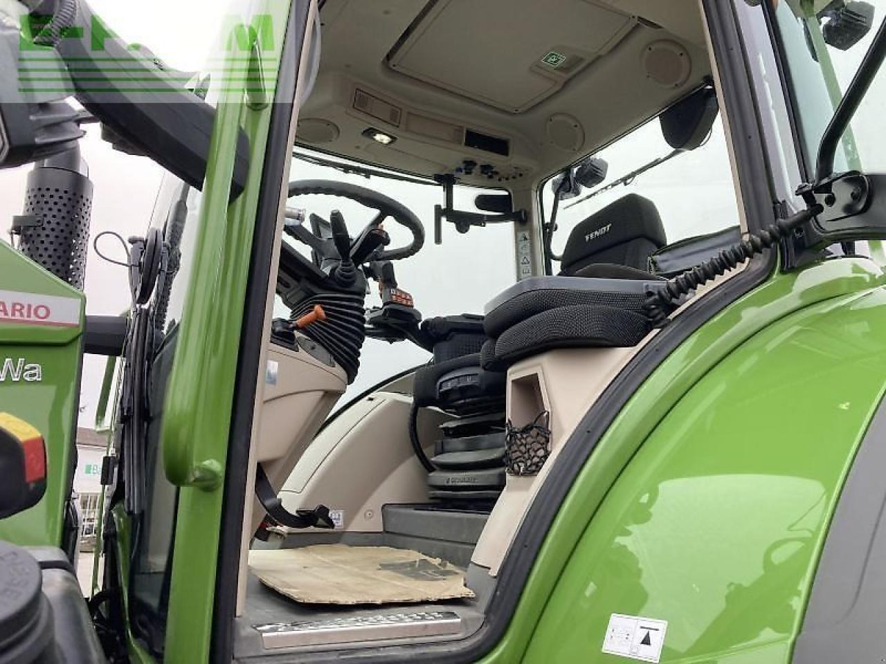 Tractor Fendt 724 vario gen7 profi plus ProfiPlus: foto 14 Tractor Fendt 724 vario gen7 profi plus ProfiPlus: foto 14