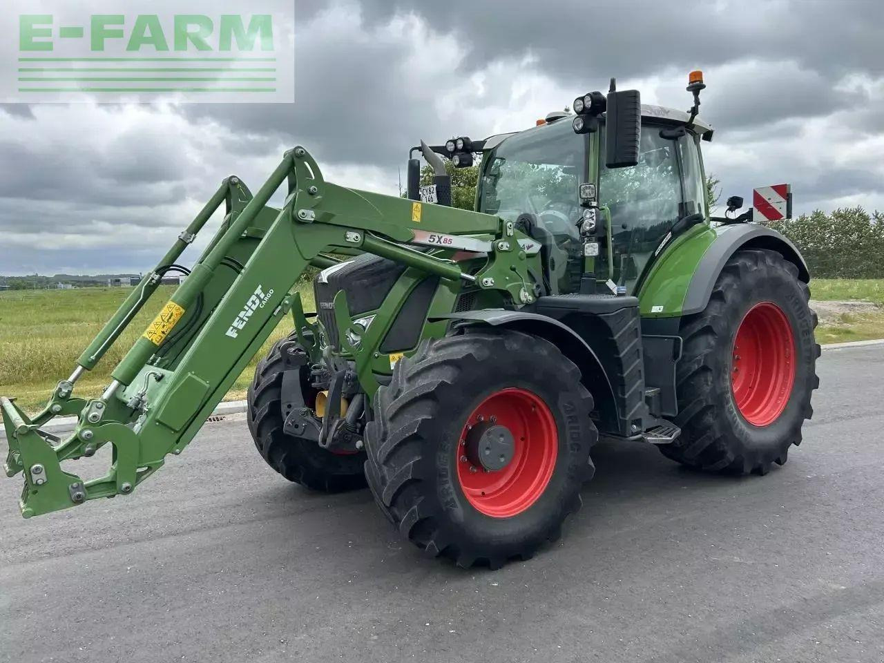 Fendt 724 vario s4 - Tractor: foto 1 Fendt 724 vario s4 - Tractor: foto 1
