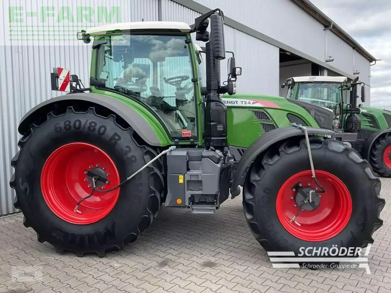 Fendt 724 vario s4 profi plus ProfiPlus - Tractor: foto 2 Fendt 724 vario s4 profi plus ProfiPlus - Tractor: foto 2