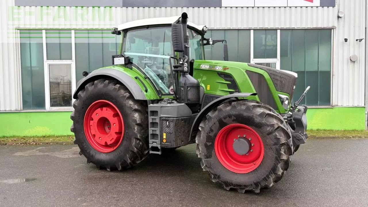 Fendt 826 vario profi+ ProfiPlus - Tractor: foto 2 Fendt 826 vario profi+ ProfiPlus - Tractor: foto 2