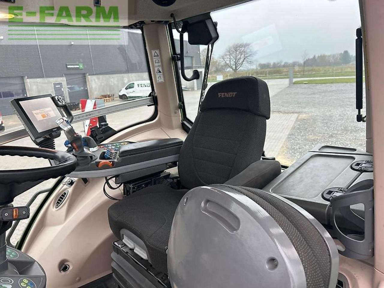 Tractor Fendt 828 vario s4: foto 8 Tractor Fendt 828 vario s4: foto 8