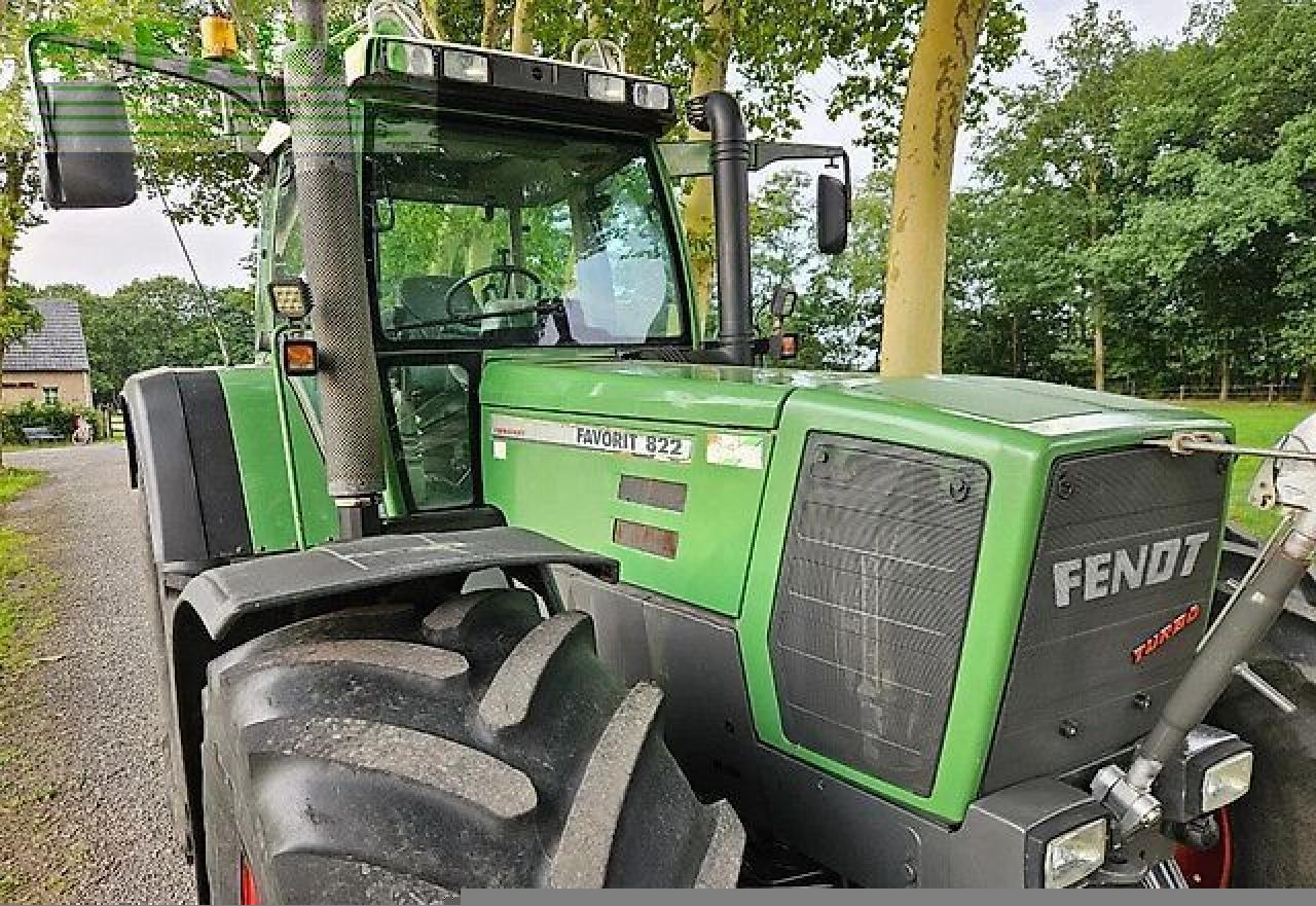 Fendt favorit 822 turboshift ( 816 818 824 ) - Tractor: foto 5 Fendt favorit 822 turboshift ( 816 818 824 ) - Tractor: foto 5
