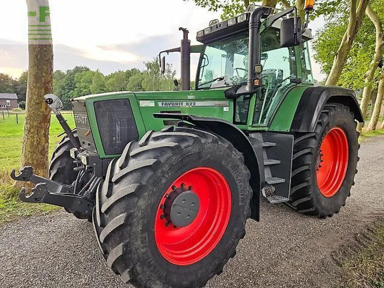 Fendt favorit 822 turboshift ( 816 818 824 ) - Tractor: foto 1 Fendt favorit 822 turboshift ( 816 818 824 ) - Tractor: foto 1