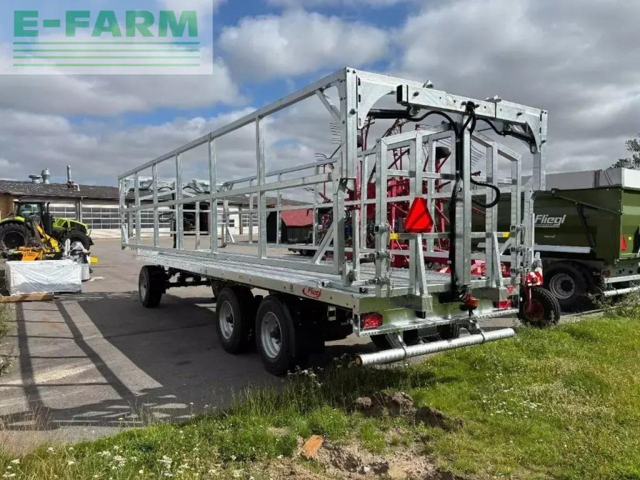 Fliegl dpw 240 bl profi - Remolque plataforma agrícola: foto 3 Fliegl dpw 240 bl profi - Remolque plataforma agrícola: foto 3