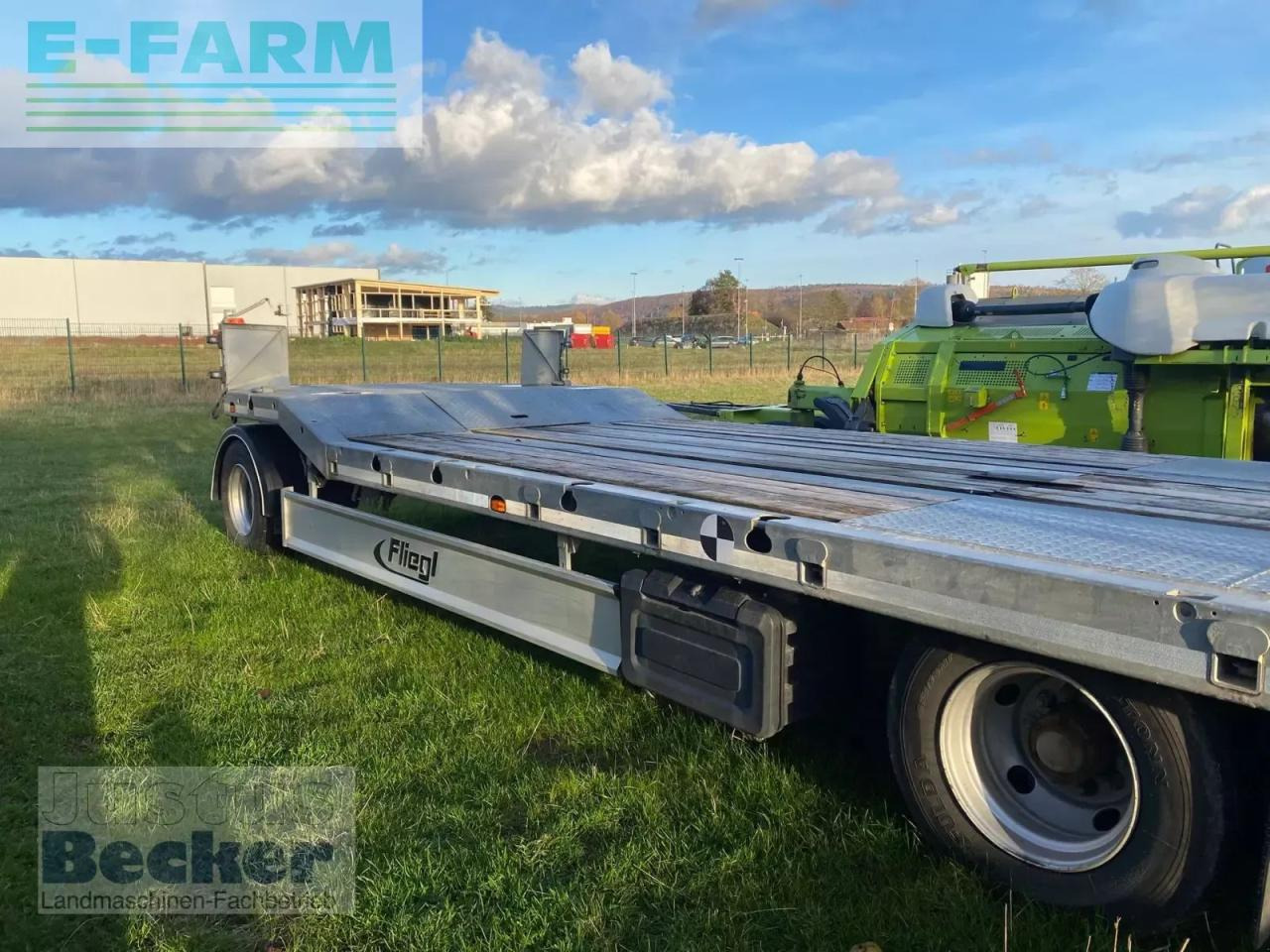 Fliegl dts-s 300 - Remolque plataforma agrícola: foto 3 Fliegl dts-s 300 - Remolque plataforma agrícola: foto 3