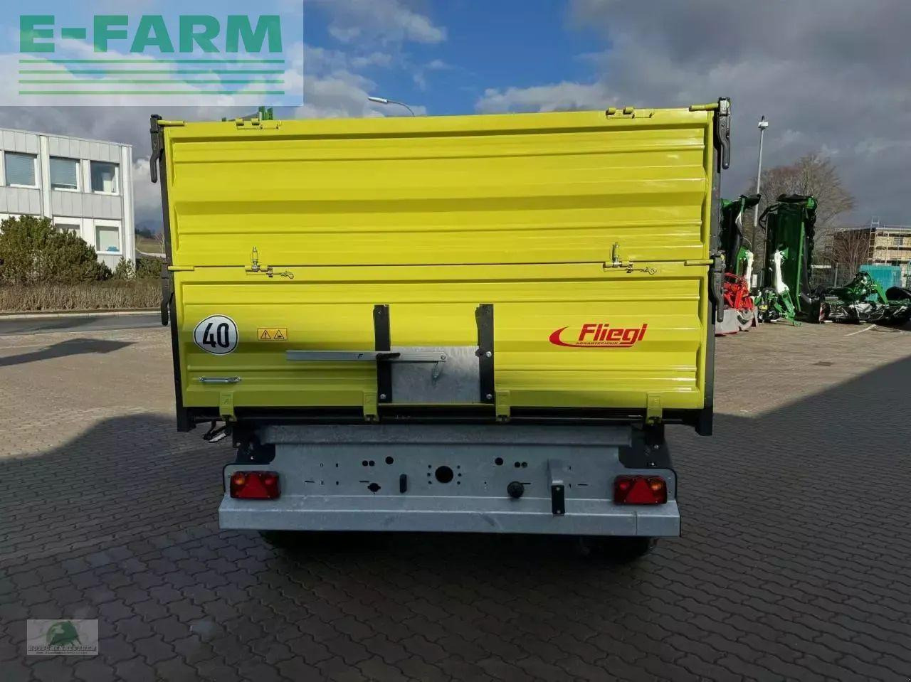 Fliegl tdk 110-88 - Remolque volquete agrícola: foto 4 Fliegl tdk 110-88 - Remolque volquete agrícola: foto 4