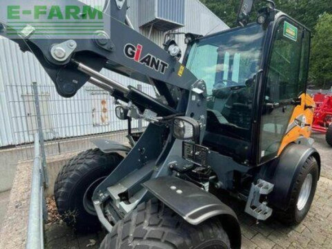 Giant g5000 - Miniexcavadora: foto 1 Giant g5000 - Miniexcavadora: foto 1