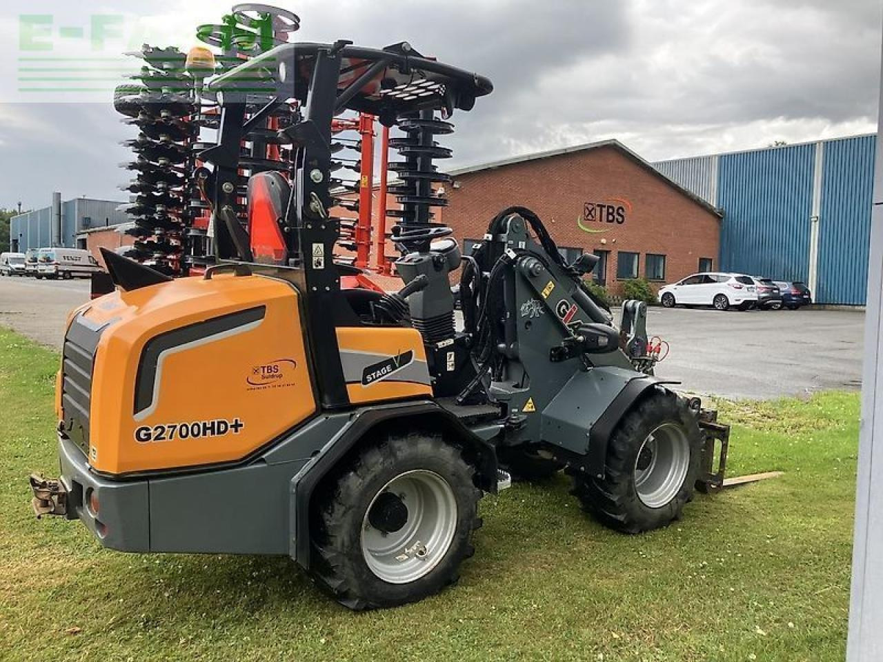Giant h 2700hd - Miniexcavadora: foto 4 Giant h 2700hd - Miniexcavadora: foto 4