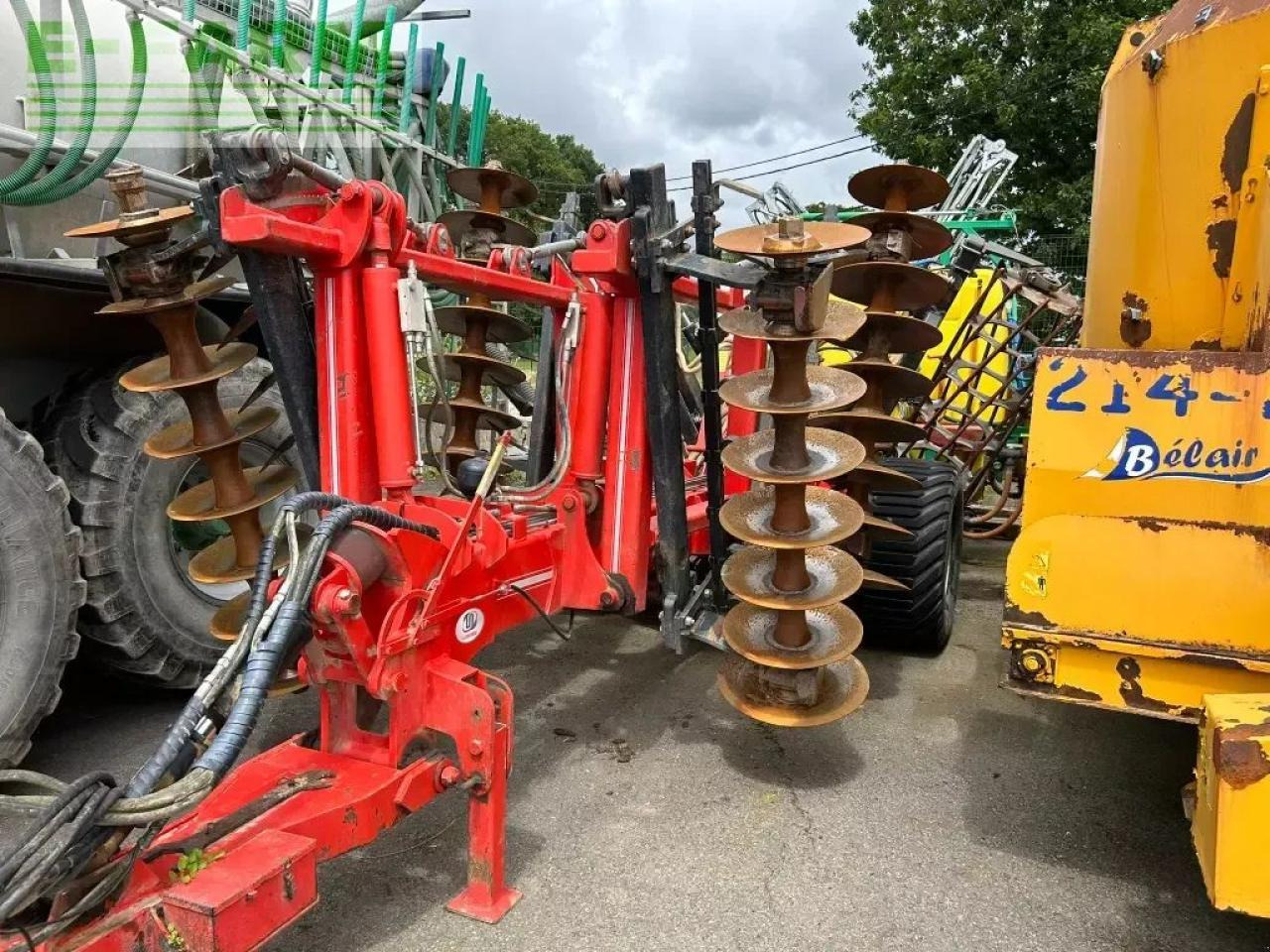 Gregoire Besson acerox32d - Rastras: foto 1 Gregoire Besson acerox32d - Rastras: foto 1