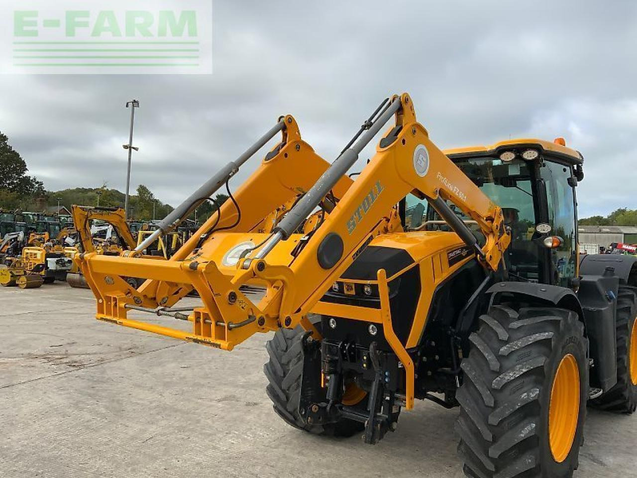 Tractor JCB 4220 fastrac tractor (st24632): foto 16 Tractor JCB 4220 fastrac tractor (st24632): foto 16