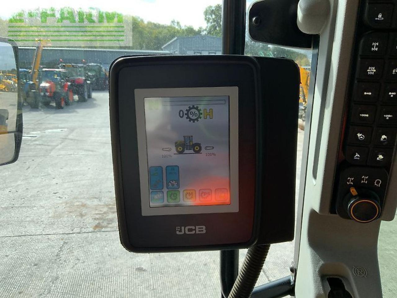 Tractor JCB 4220 fastrac tractor (st24632): foto 33 Tractor JCB 4220 fastrac tractor (st24632): foto 33