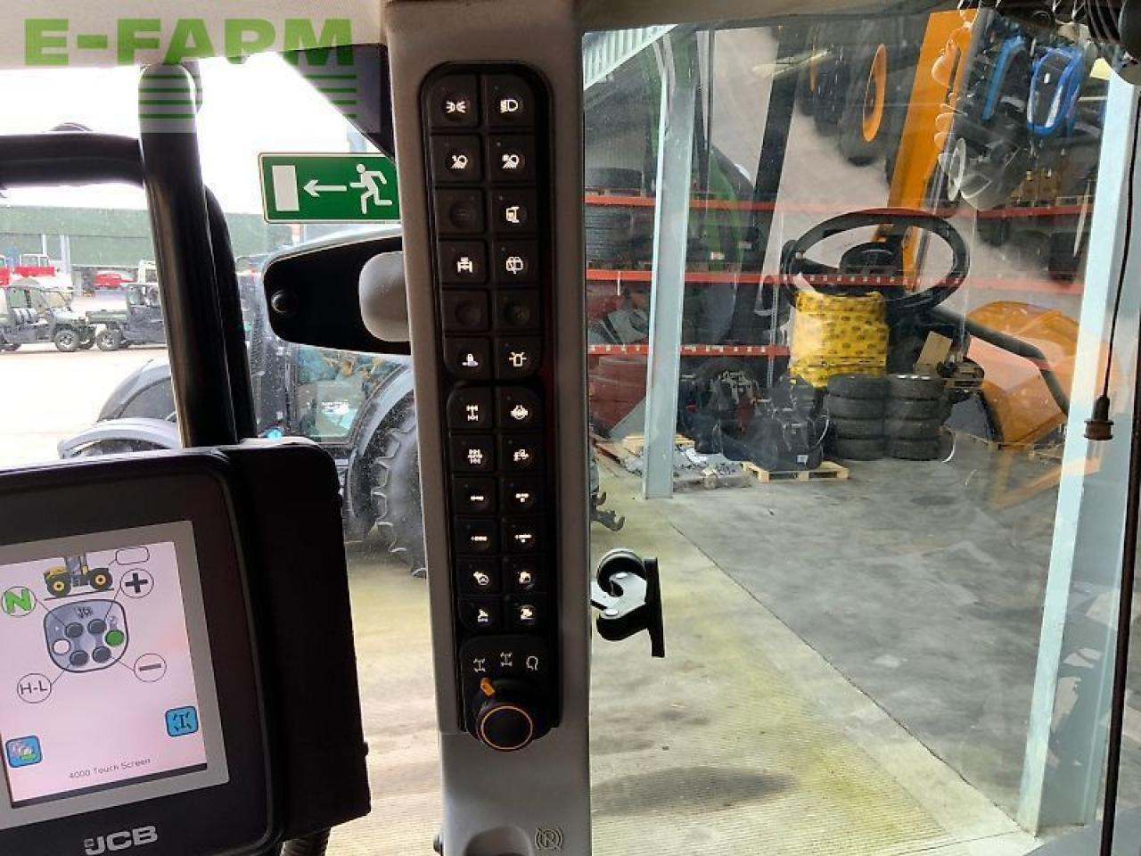 Tractor JCB 4220 fastrac tractor (st24632): foto 36 Tractor JCB 4220 fastrac tractor (st24632): foto 36