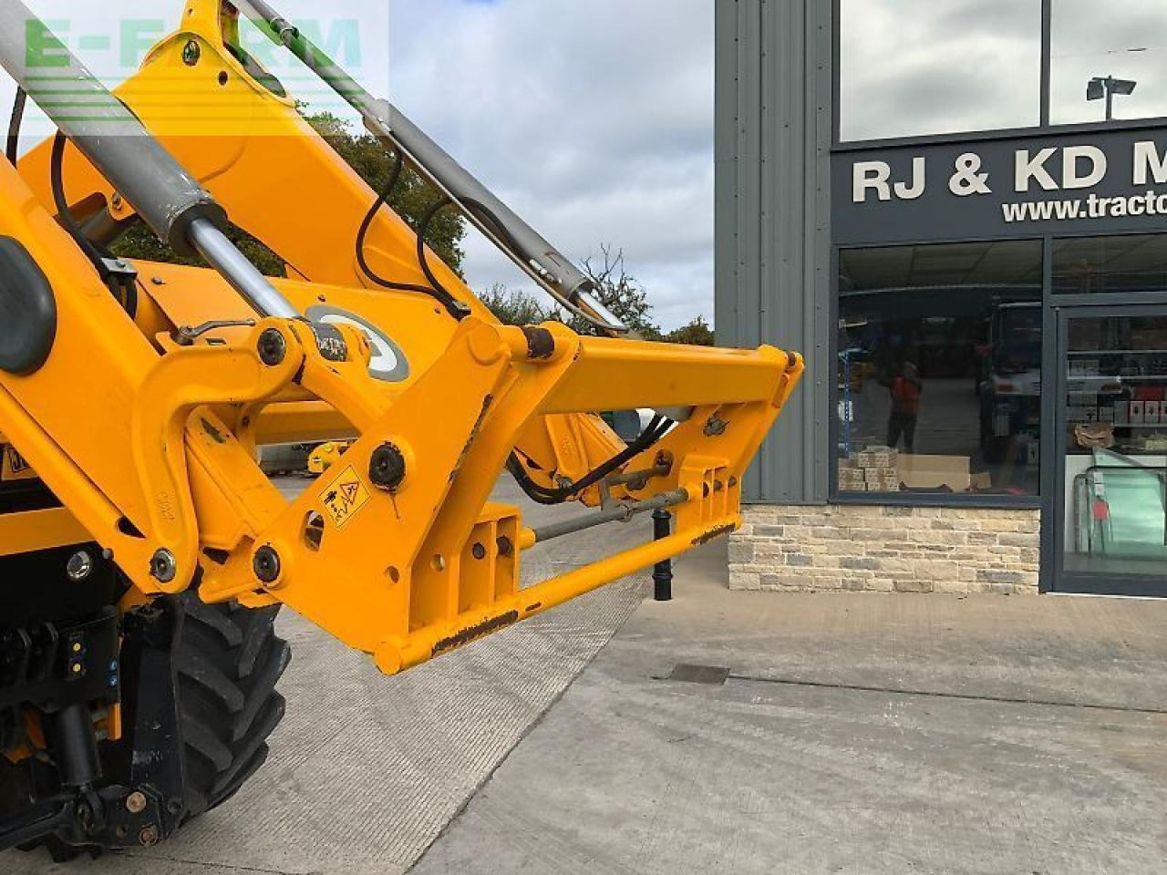 Tractor JCB 4220 fastrac tractor (st24632): foto 14 Tractor JCB 4220 fastrac tractor (st24632): foto 14