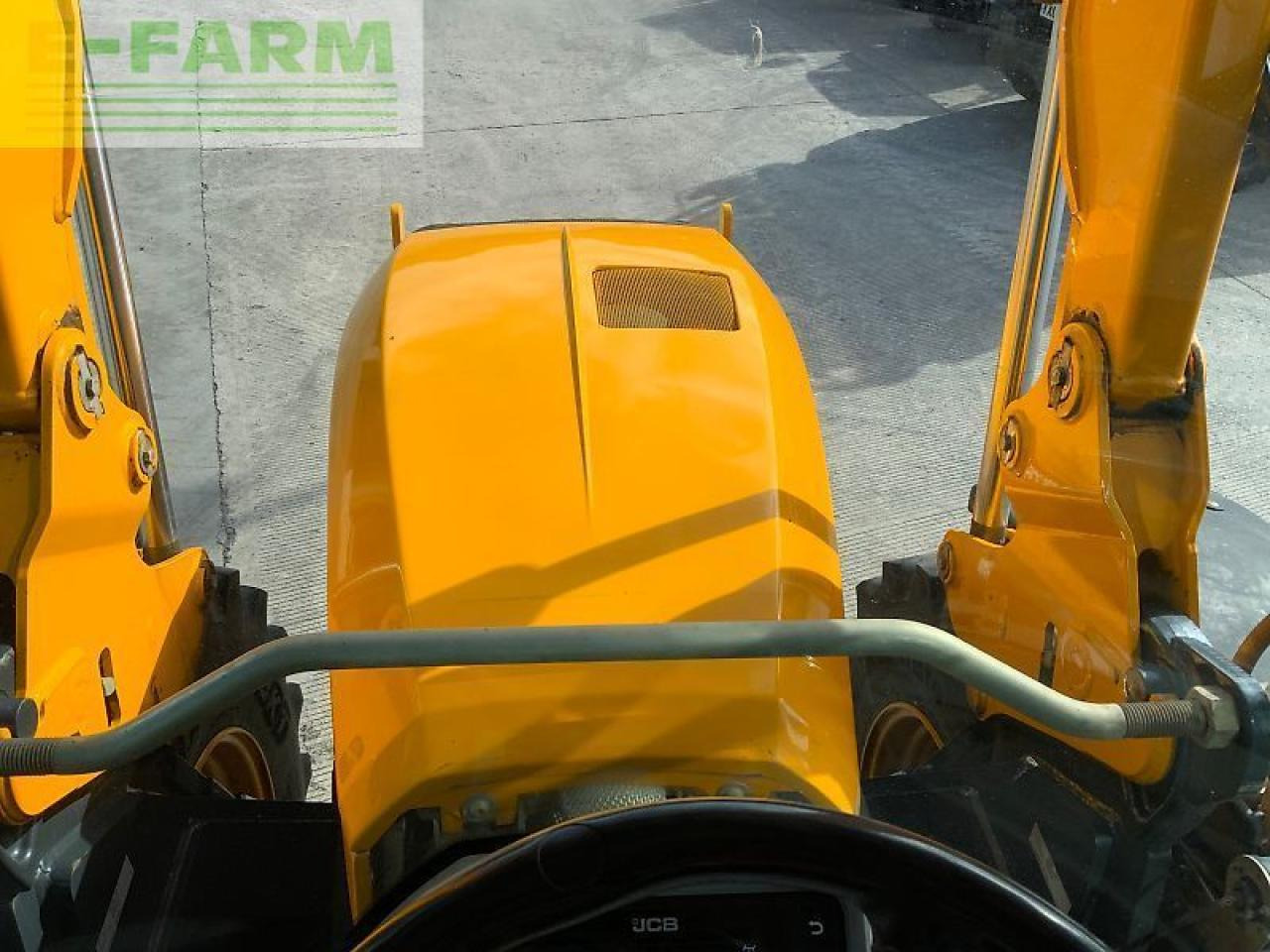 Tractor JCB 4220 fastrac tractor (st24632): foto 31 Tractor JCB 4220 fastrac tractor (st24632): foto 31