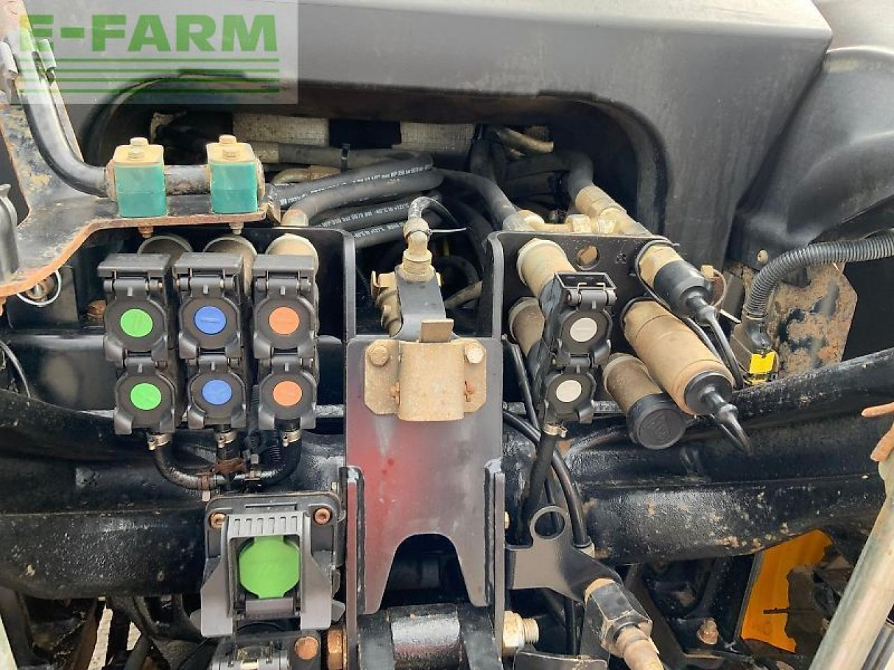 Tractor JCB 4220 fastrac tractor (st24632): foto 23 Tractor JCB 4220 fastrac tractor (st24632): foto 23