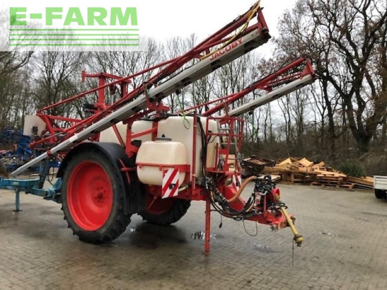 Jacoby eurotrain 2600 - Pulverizador arrastrado: foto 1 Jacoby eurotrain 2600 - Pulverizador arrastrado: foto 1