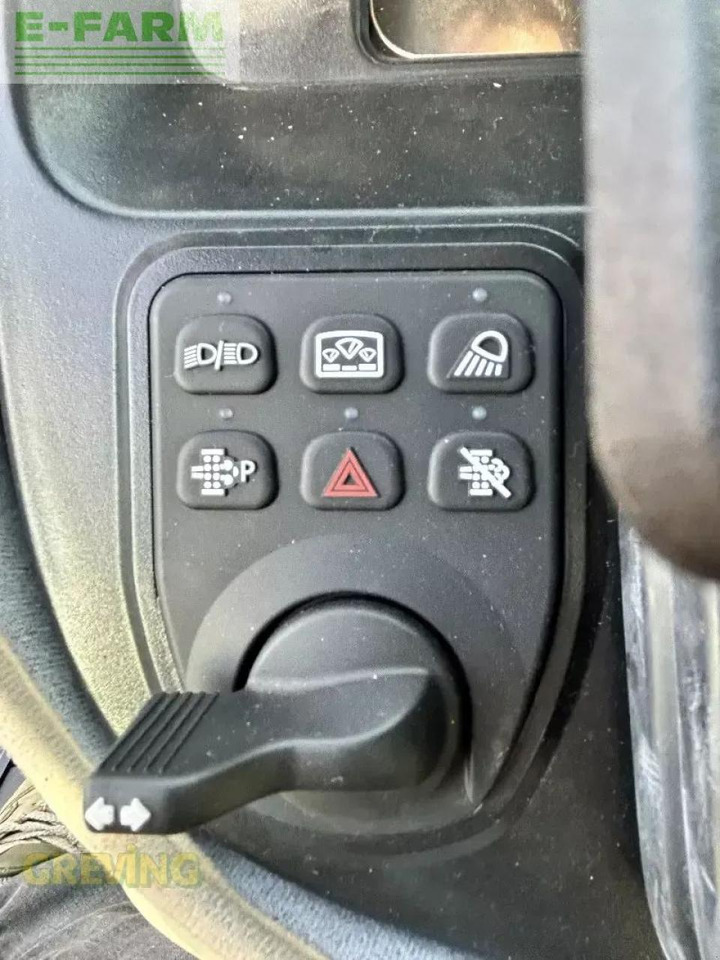 John Deere 2038r kab - Tractor: foto 4 John Deere 2038r kab - Tractor: foto 4