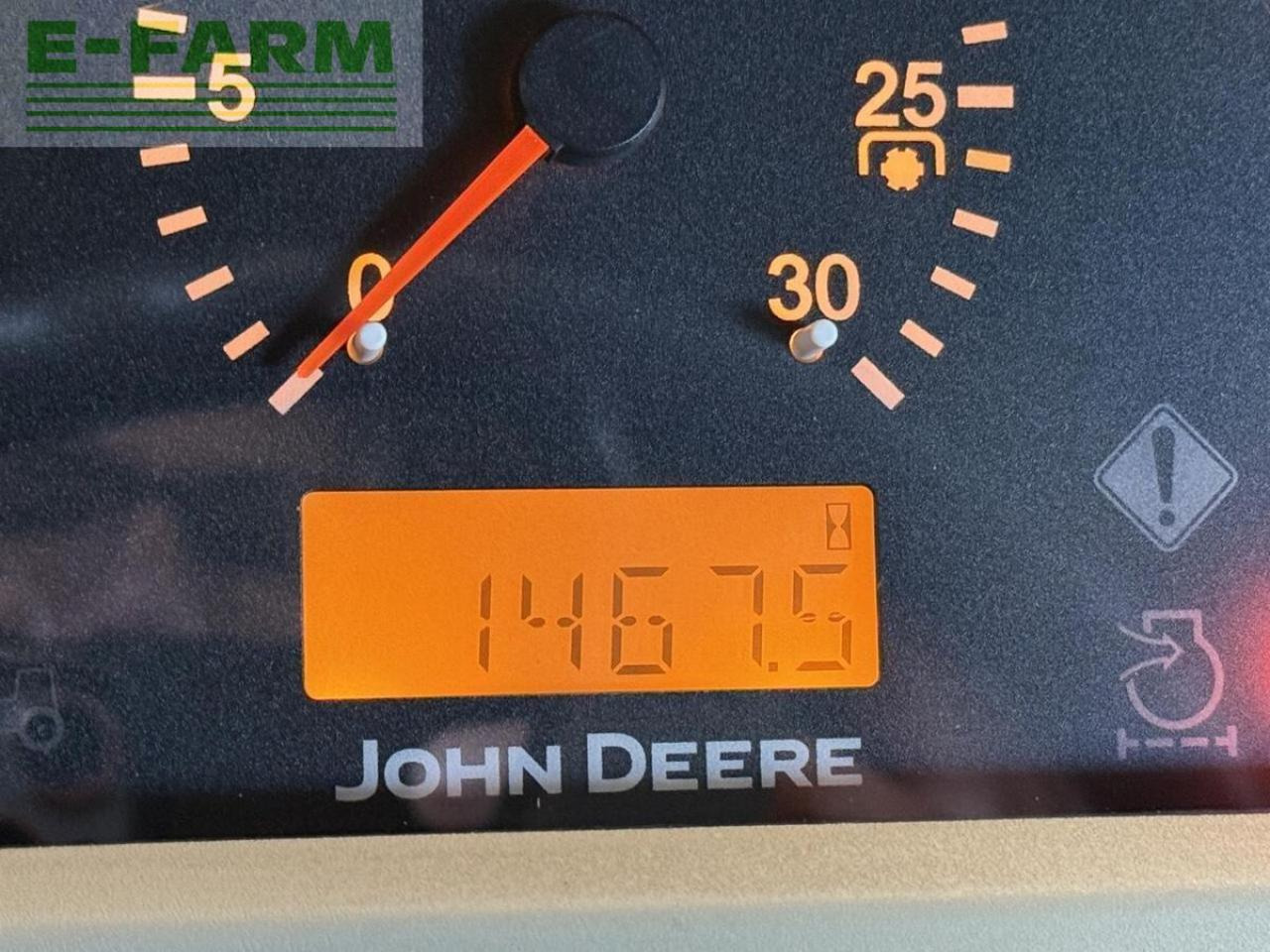 Tractor John Deere 3320: foto 10