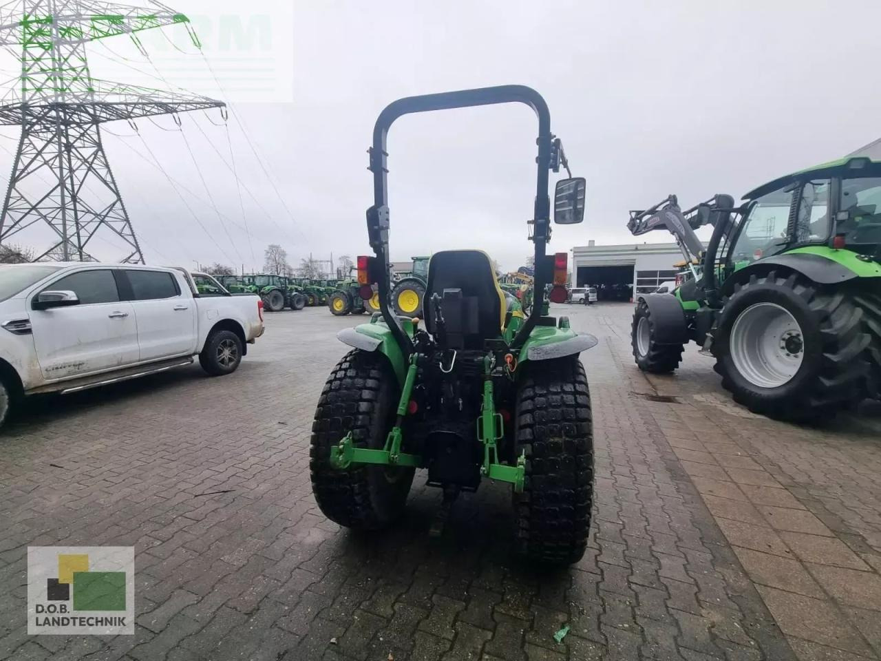 John Deere 3520 e-hydro - Tractor: foto 4 John Deere 3520 e-hydro - Tractor: foto 4