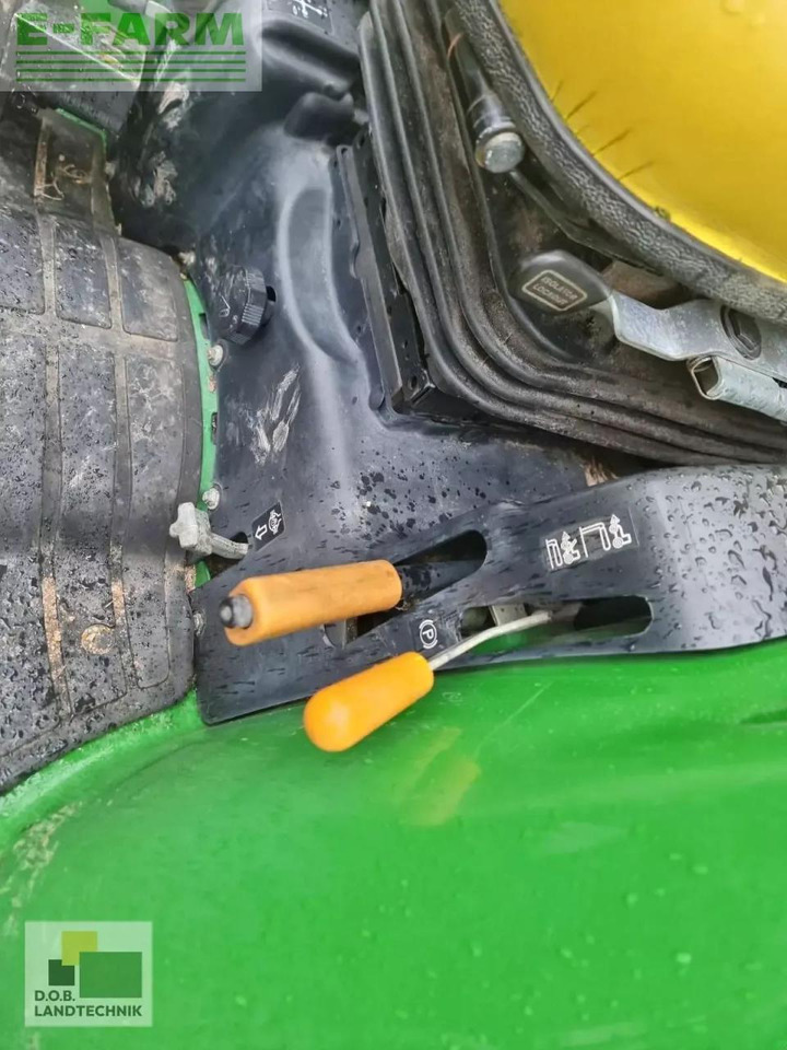 Tractor John Deere 3520 e-hydro: foto 14 Tractor John Deere 3520 e-hydro: foto 14